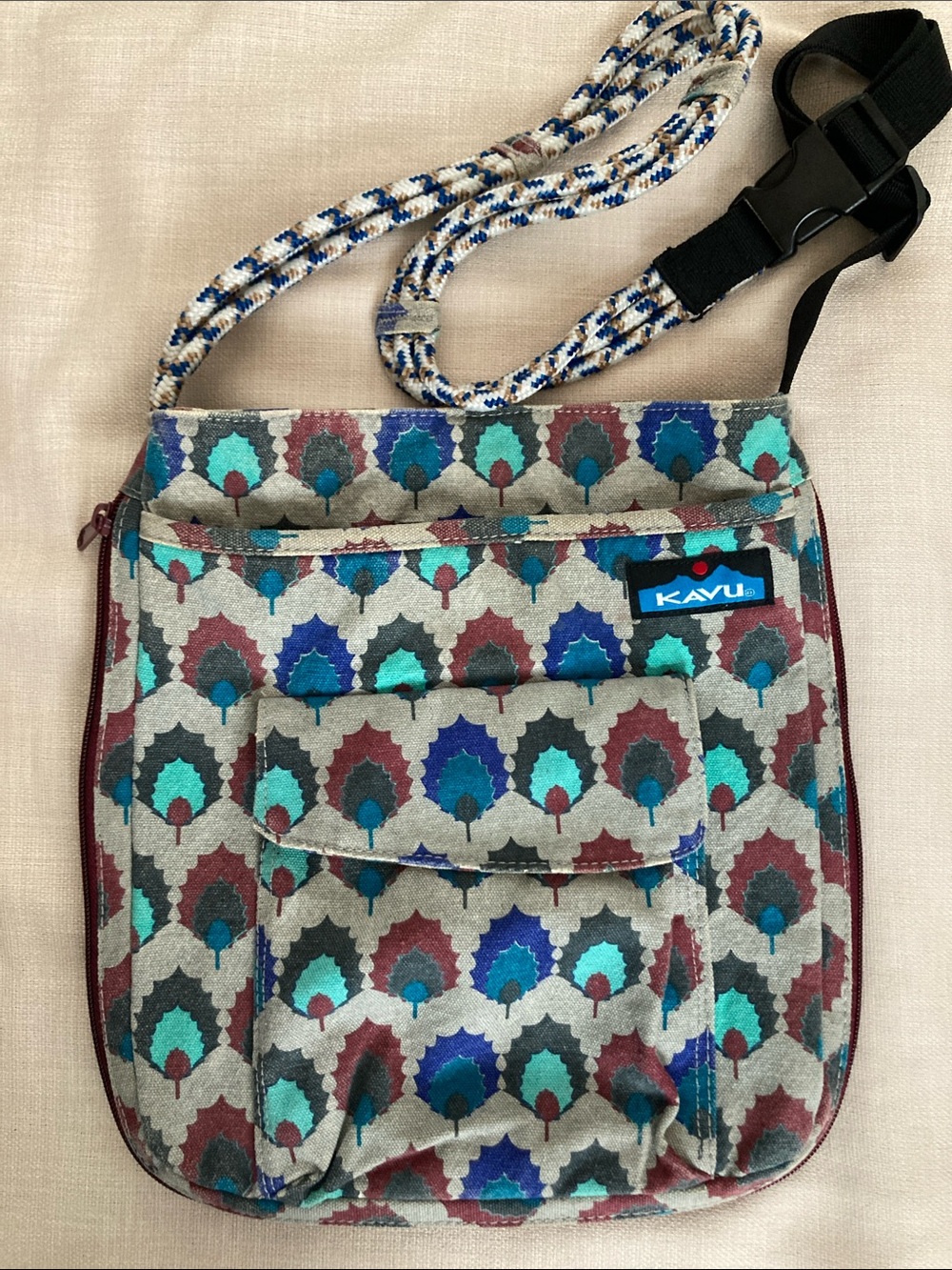 KAVU Keepalong Holly Leaf Print Canvas Crossbody Bag